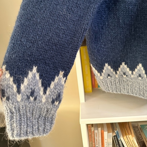 Icelandic Sweater HandKnit.  Size L - Picture 5 of 7